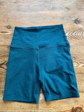Beyond Yoga Spacedye Bike Shorts in Teal